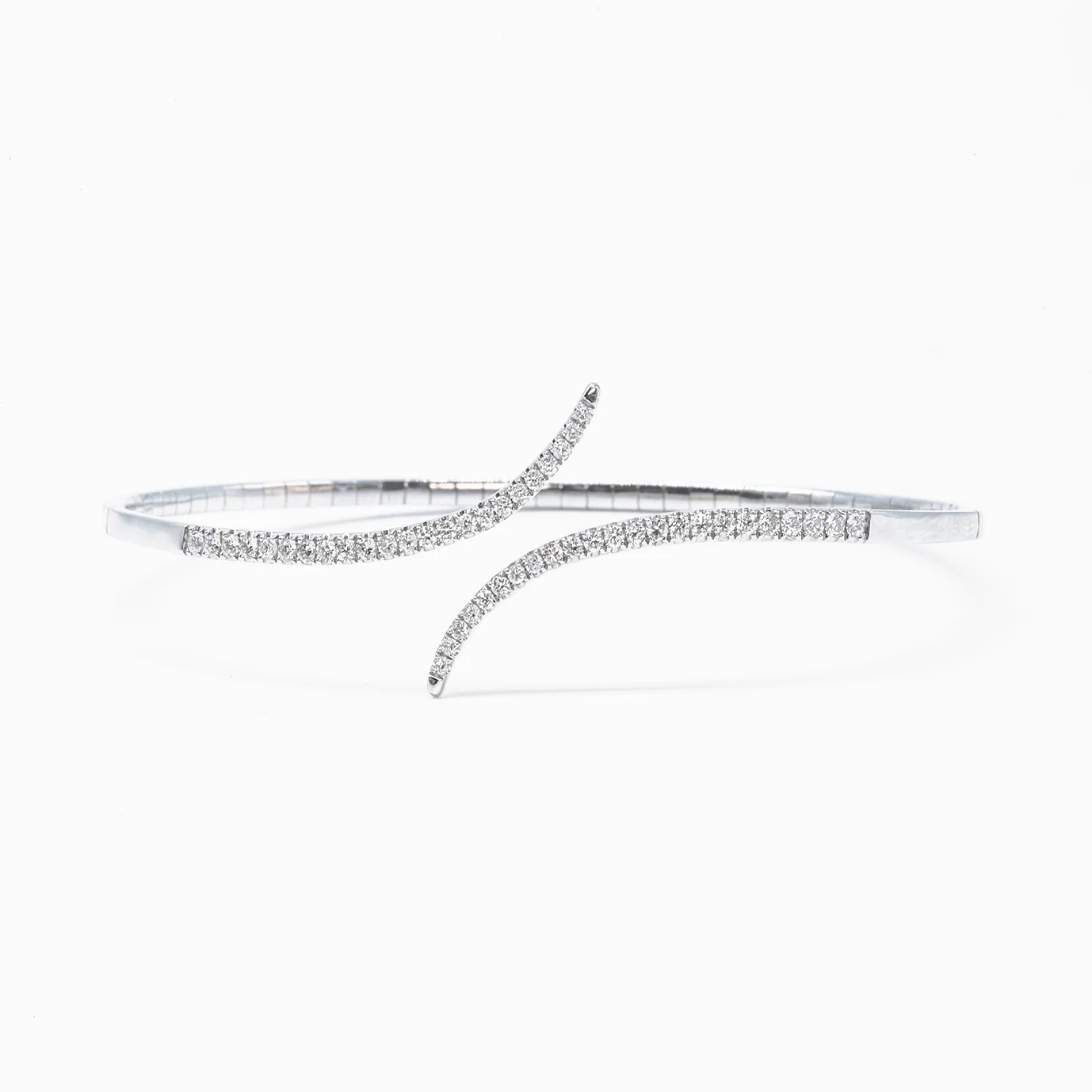 Pavé Wave Diamond Bangle