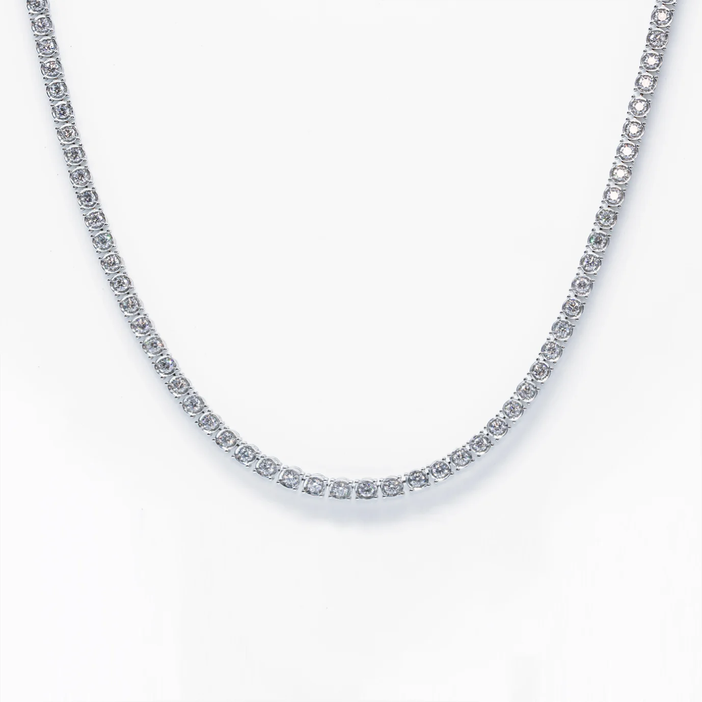 Classic Round Brilliant Diamond Necklace