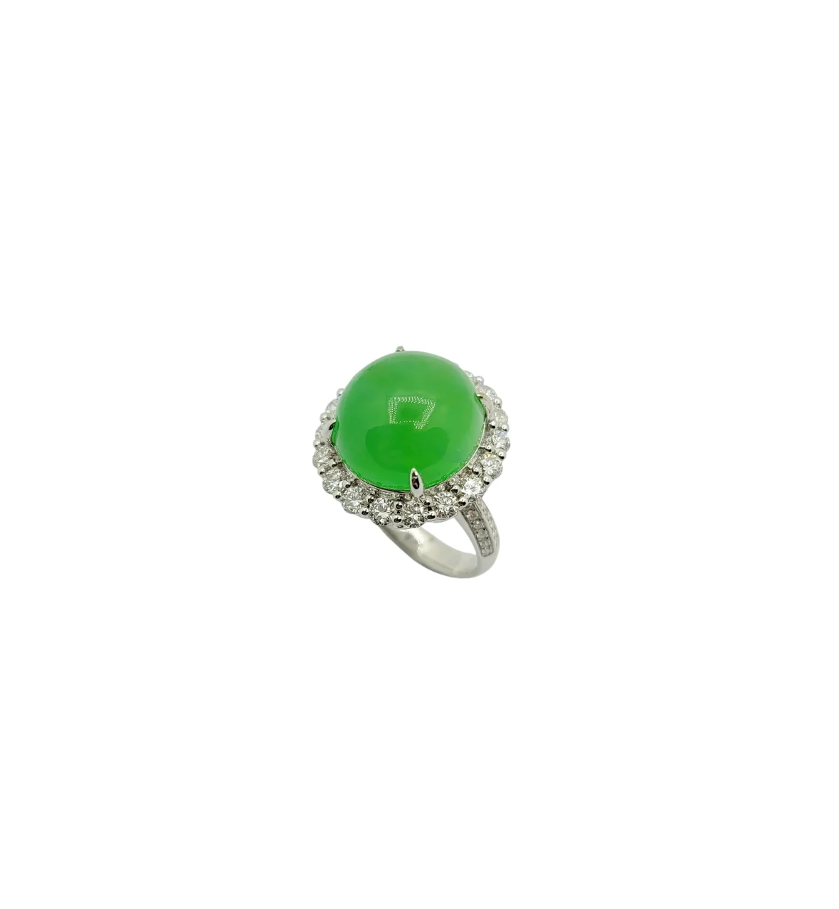 18K White Gold Green Oval Shape Cabochon Jadeite Jade with Natural Diamond Ring