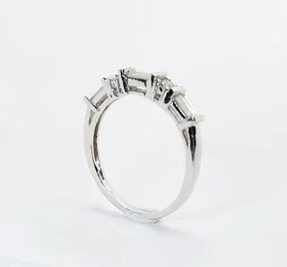 18K White Gold Round and Baguette Natural Diamond Ring