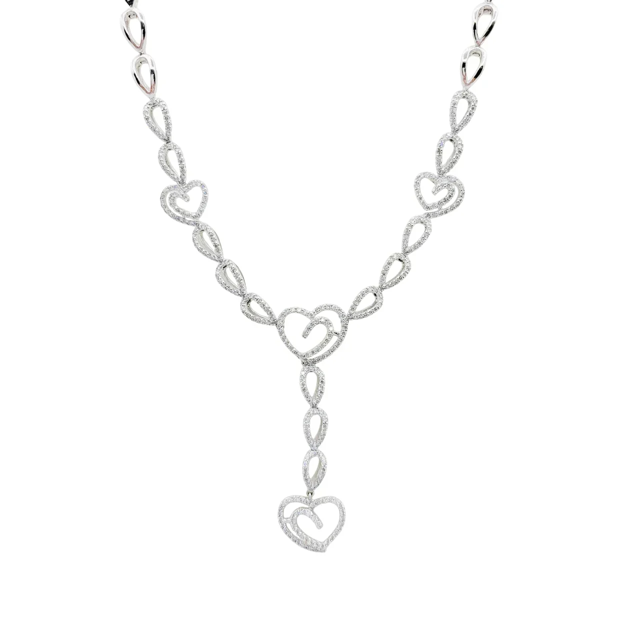 18k White Gold Diamond Heart Necklace