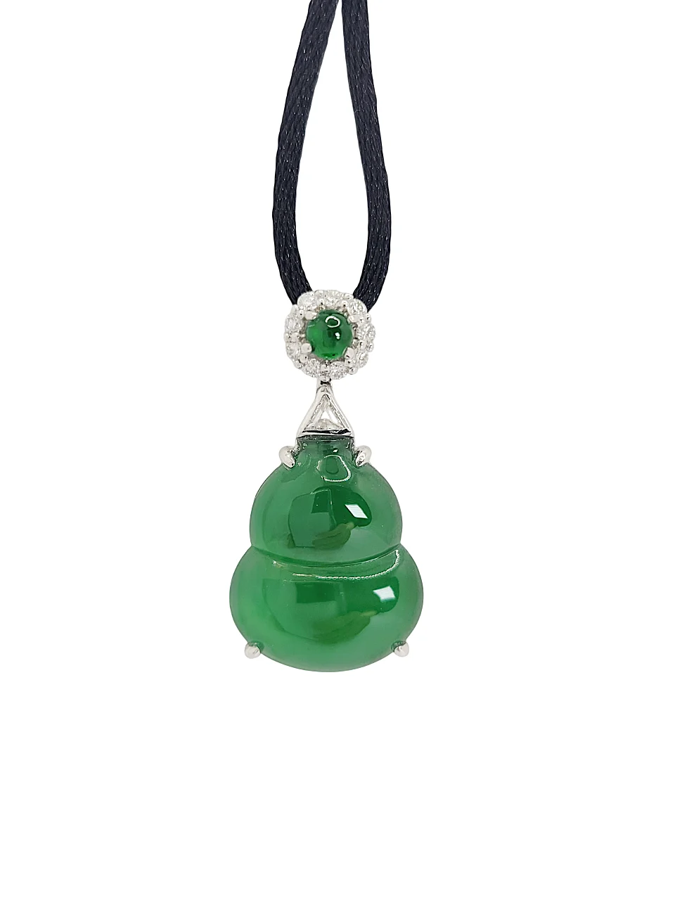 18K White Gold Green Double-gourd Jadeite Jade with Diamond Pendant