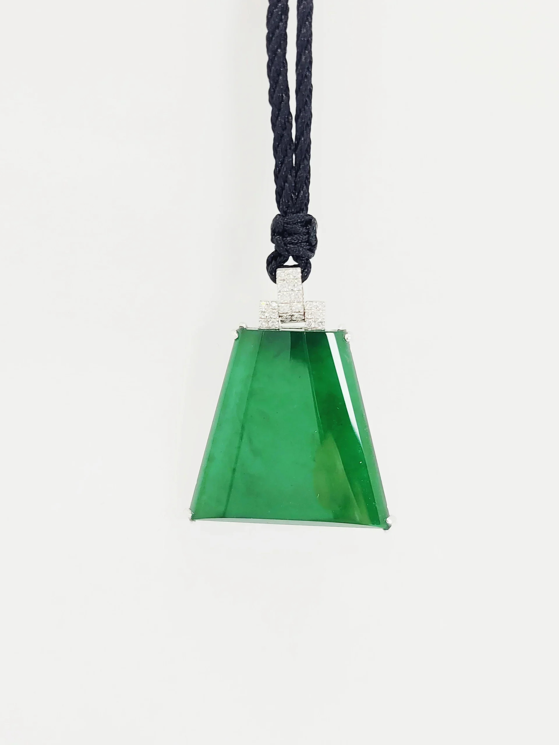 18K White Gold Green Fancy Shape Jadeite Jade with Diamond Pendant