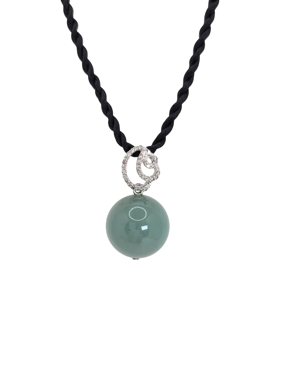 18K White Gold Light Green Round Bead with diamond Jadeite Jade pendant