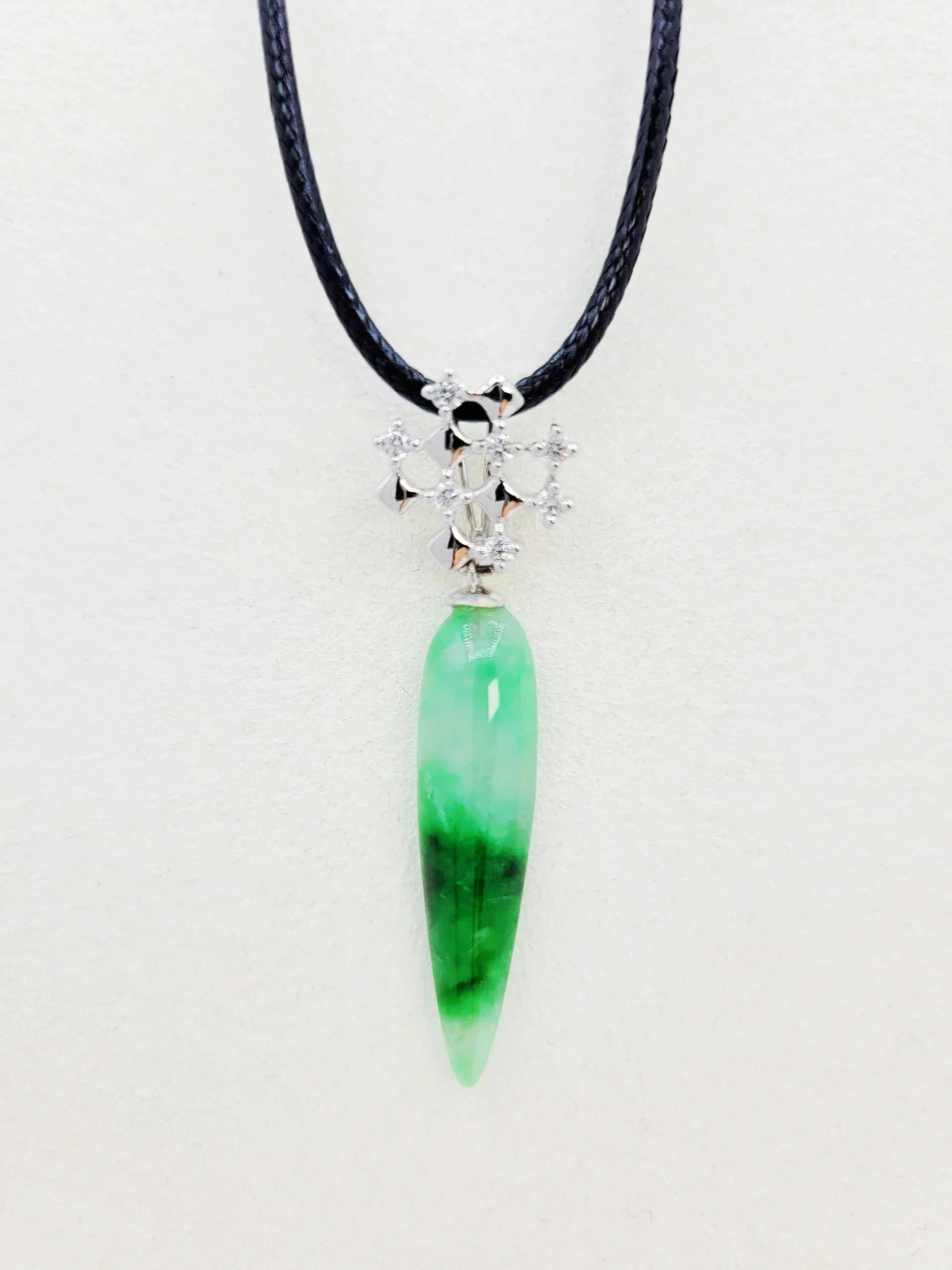 18K White Gold Icy Light Green with Bright Green Pepper Jadeite Jade Pendant with Diamonds