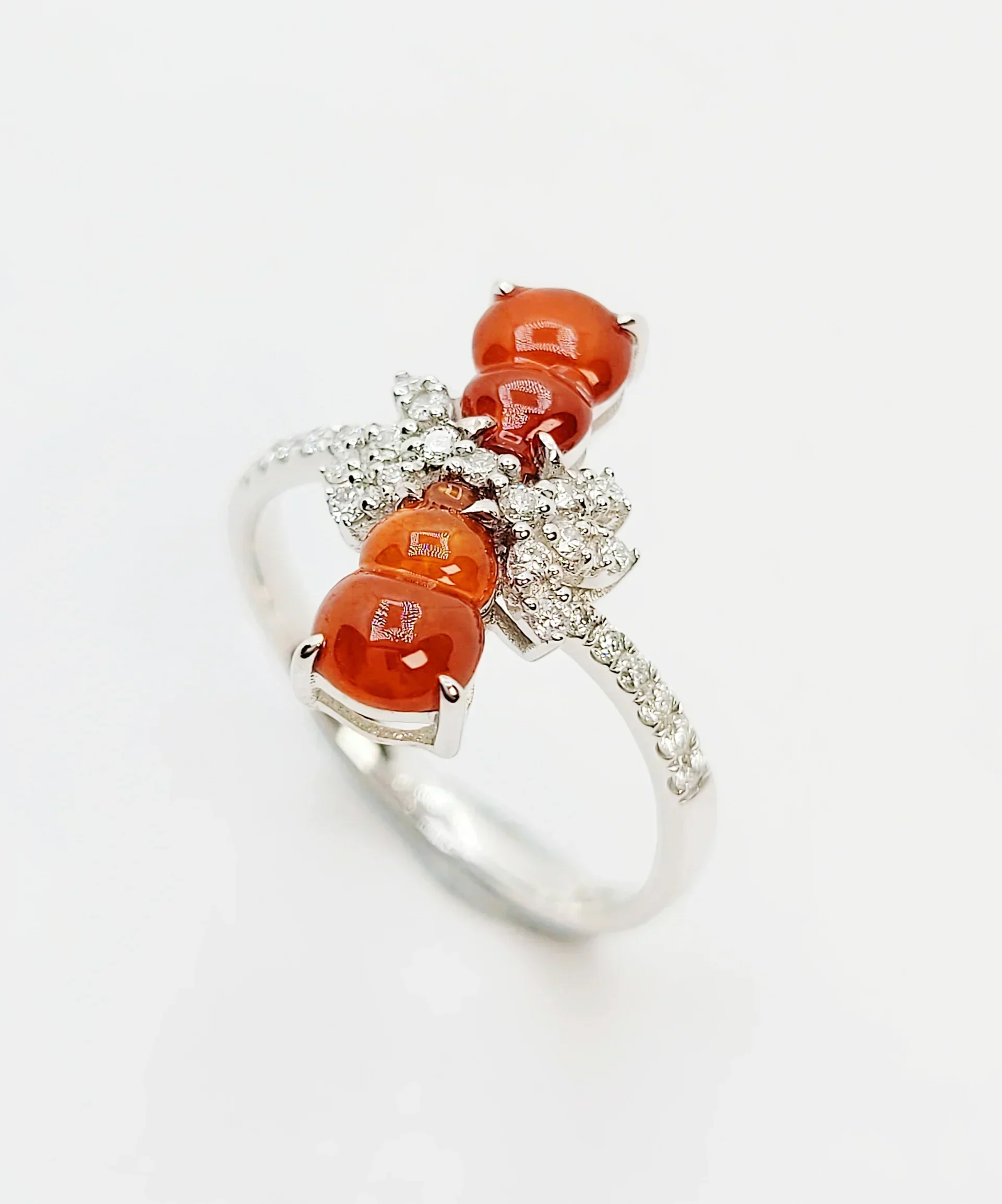 18K White Gold Double-gourd Brownish Red Jadeite Jade Ring with Diamonds