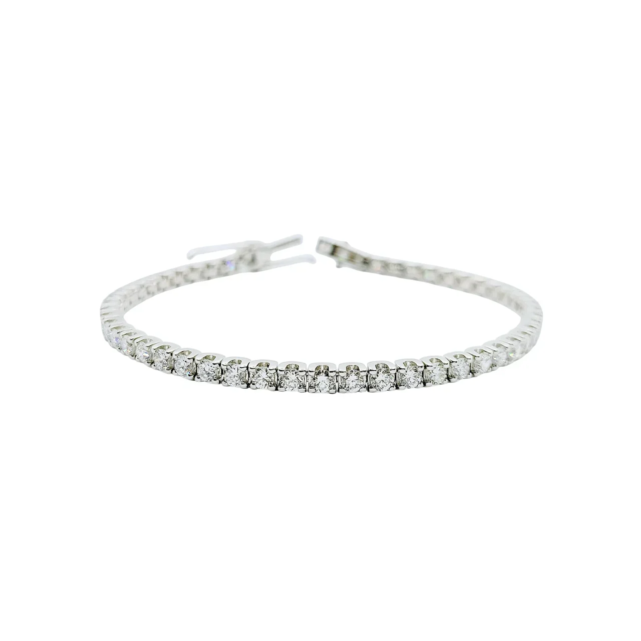 18K White Gold Natural Diamond Bracelet (3ct)