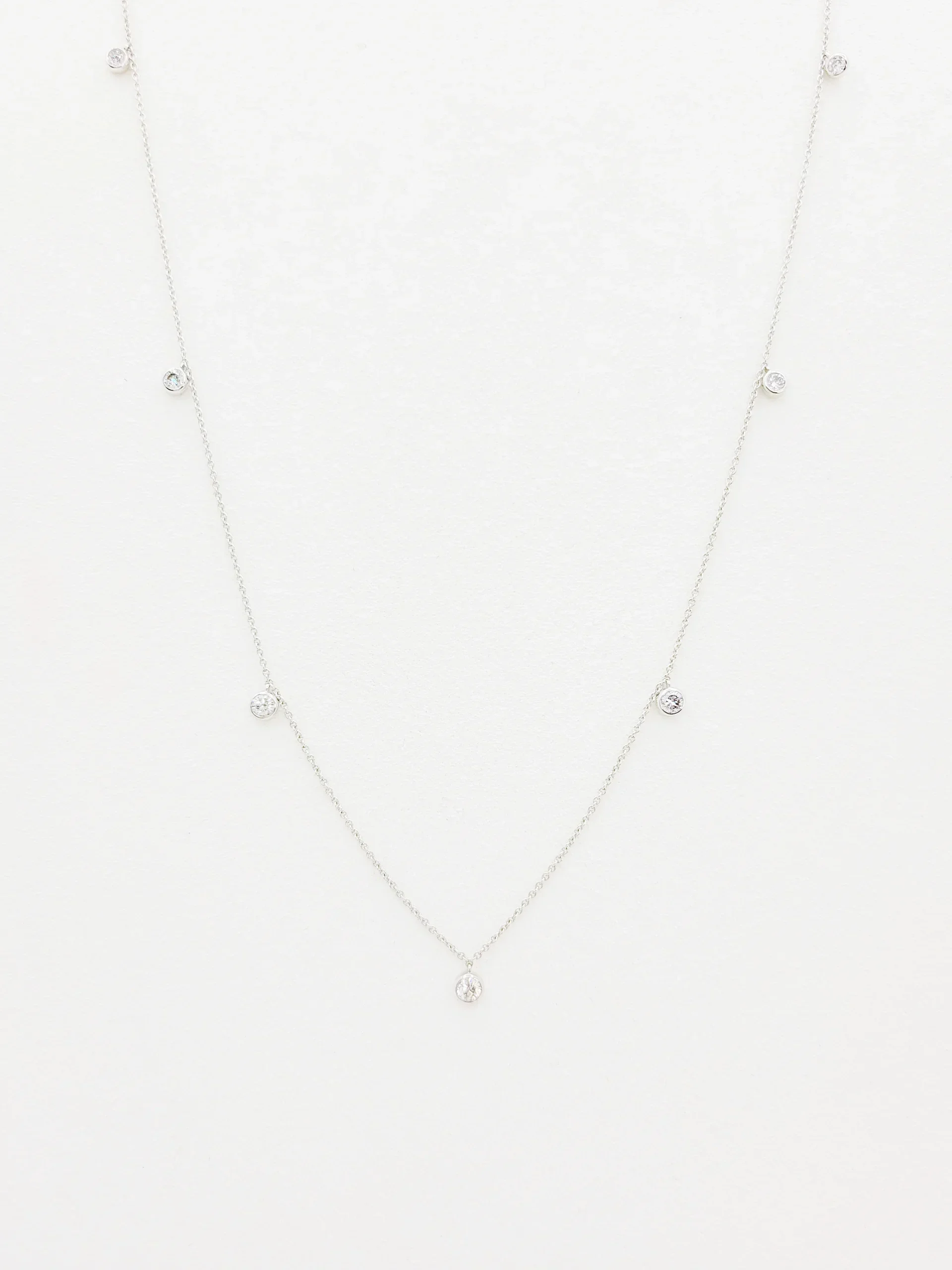 18K White Gold Natural Diamond Bezel Set Necklace