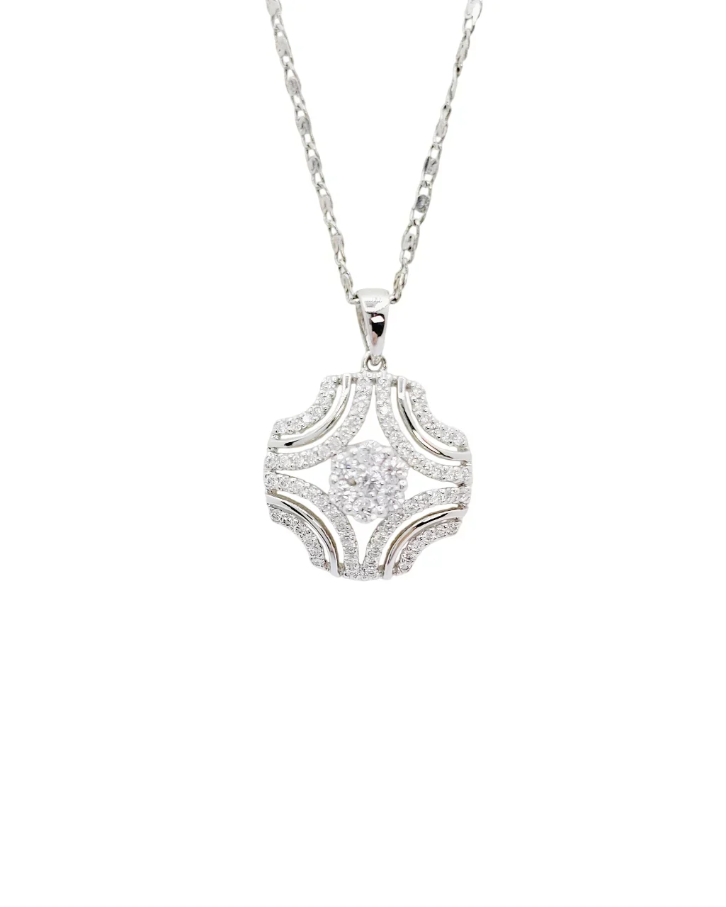 18K White Gold Diamond Cluster Pendant