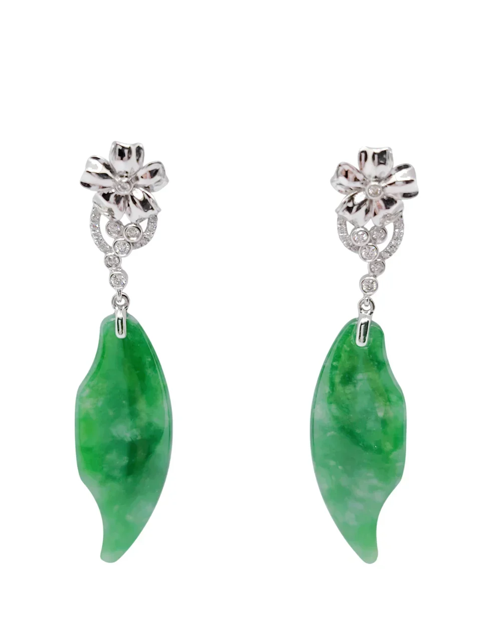 18K White Gold Fancy Shape Bright Green Jadeite Jade Diamond Earring