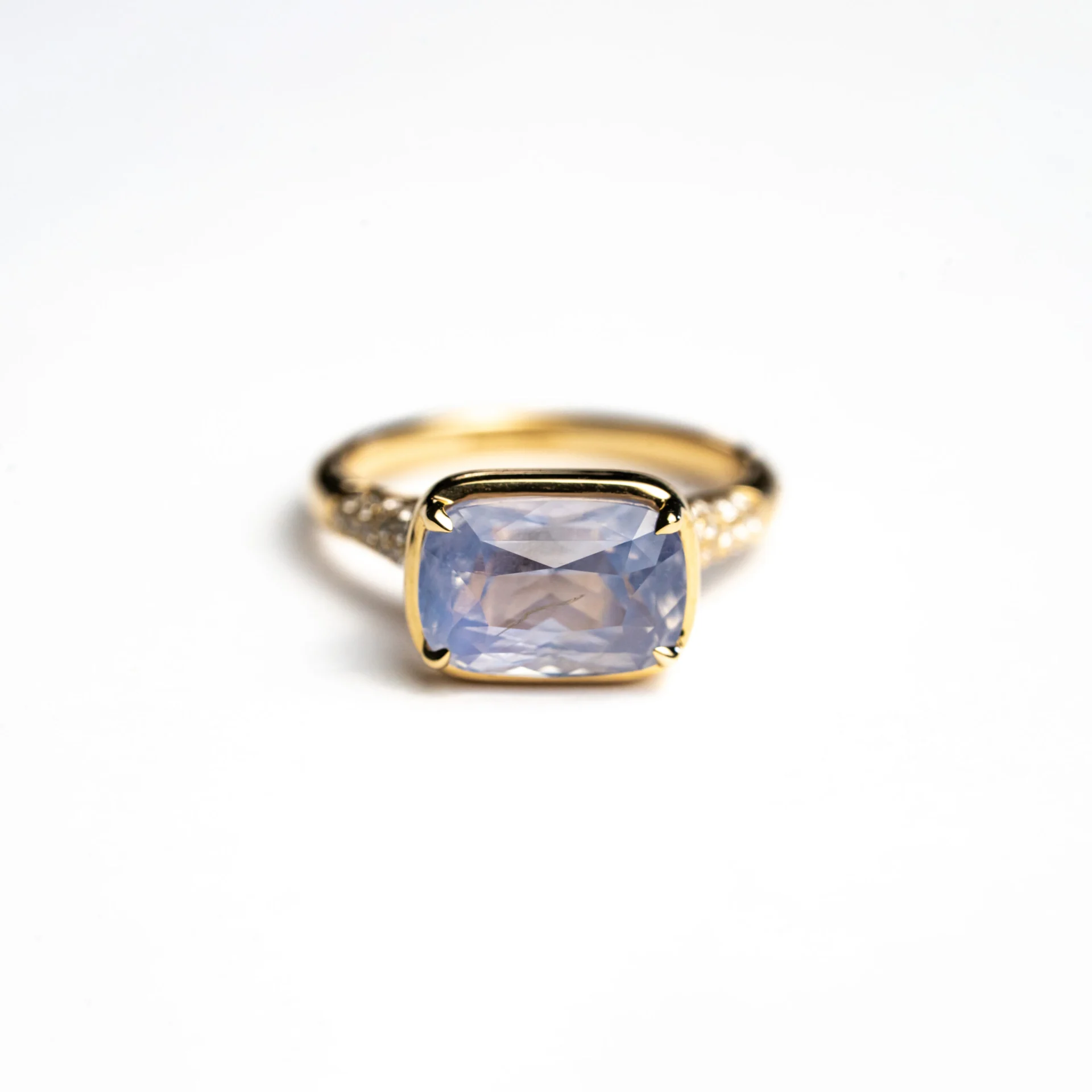 14K Yellow Gold 4.11ct Cushion Brilliant Sapphire Horizon Ring