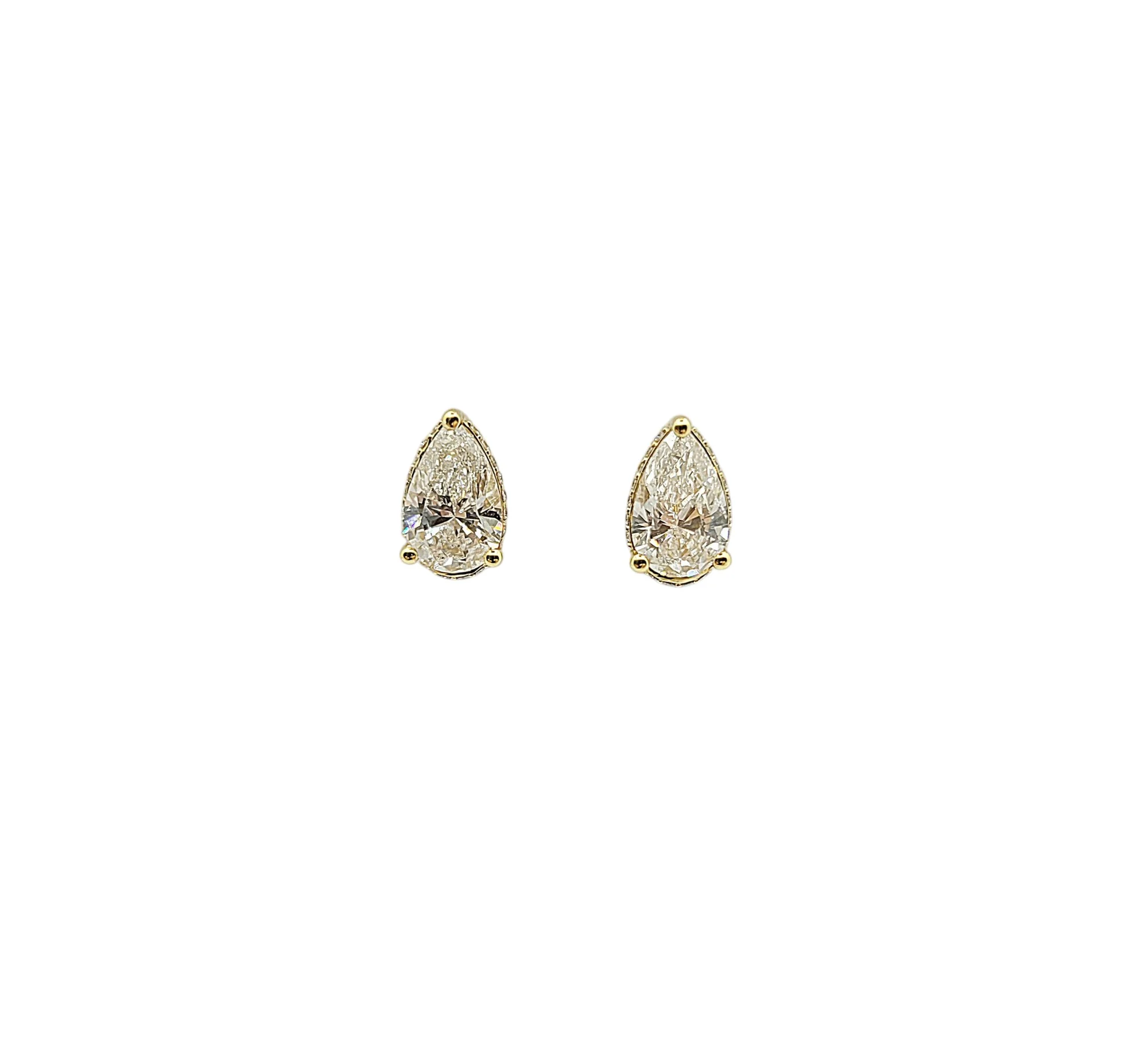 14K Yellow Gold Hidden Halo 3 Prong Pear Shape Lab Grown Diamond Earrings (1.55ctw)