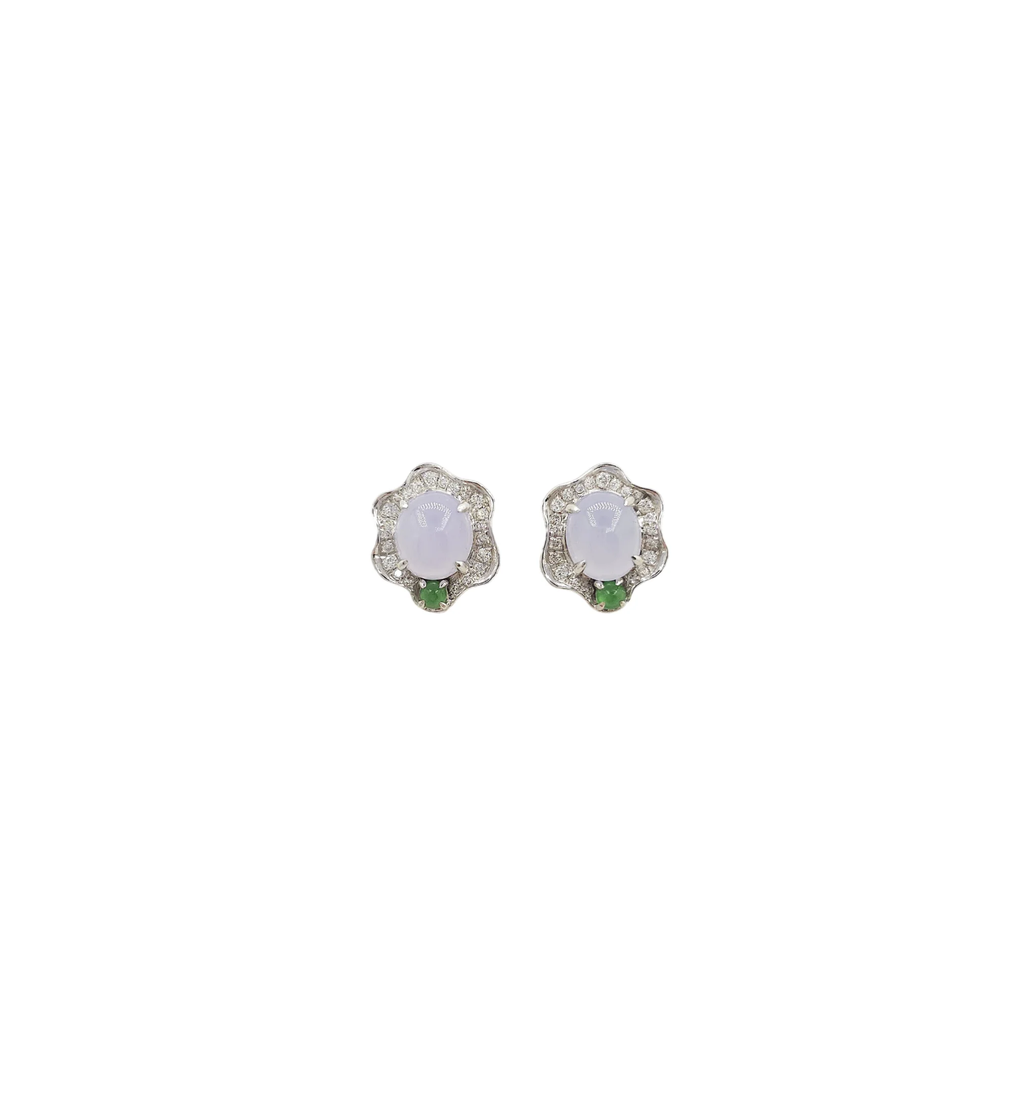 18K White Gold Pale Purple Jadeite Jade Oval Cabochon Earrings with Natual Diamonds