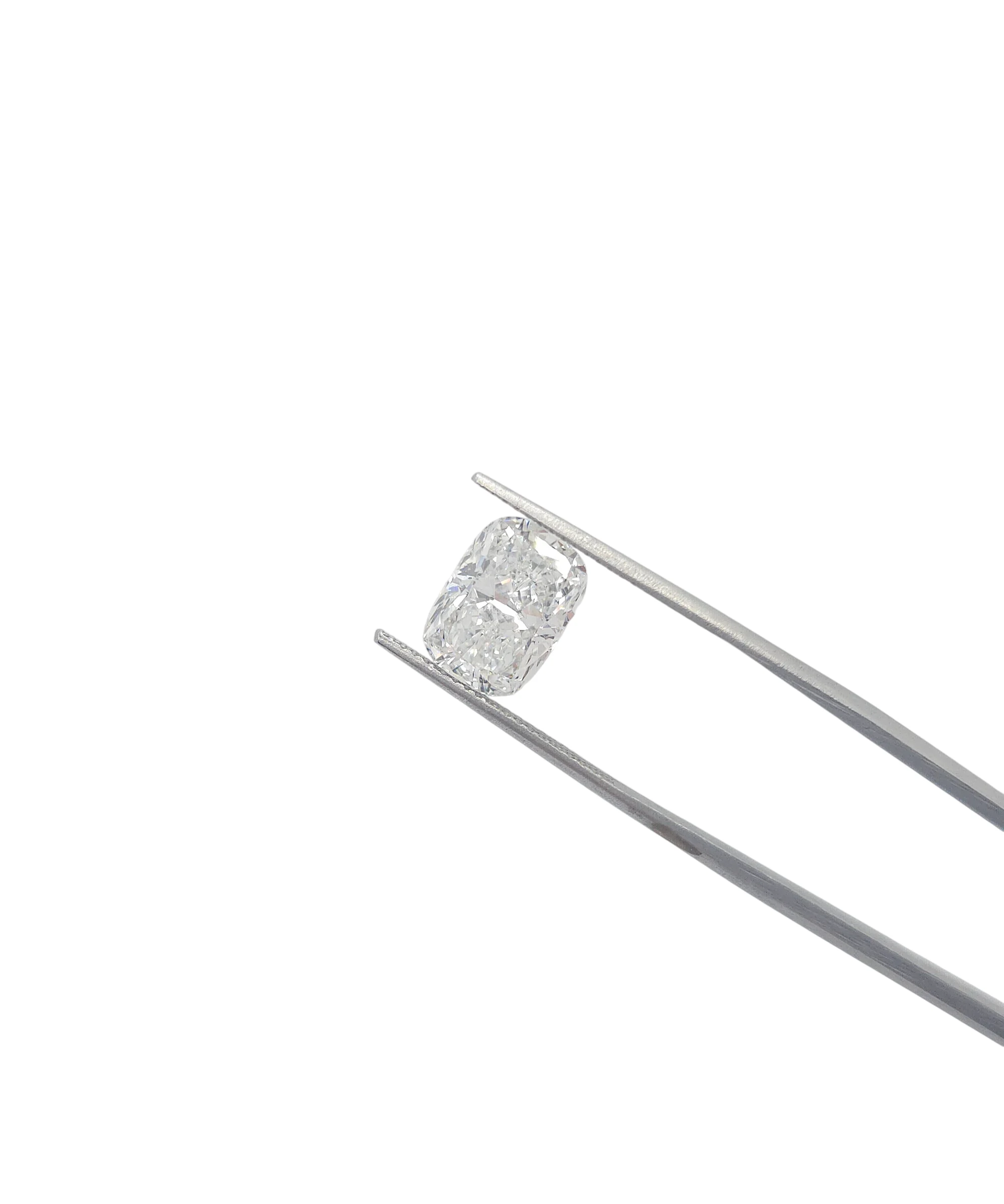Cushion Brilliant Cut Lab Grown Diamond 2.81ct E VVS2